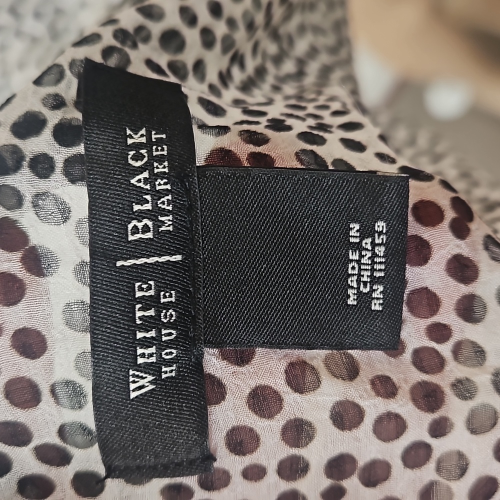 White House Black Market Scarf - Picture 4 of 5